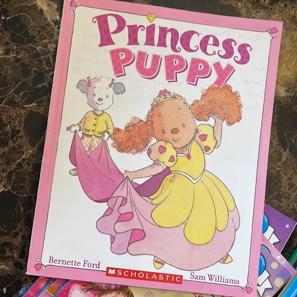 Pinkalicious Early Reader Books ⭐️ 5/$25 - Picture 3 of 3